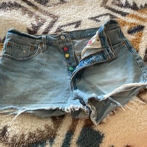 Levi’s 501 shorts size 31